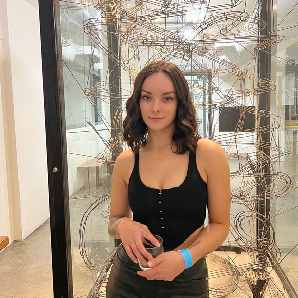 Welcome to my closet! - Picture 2 of 4